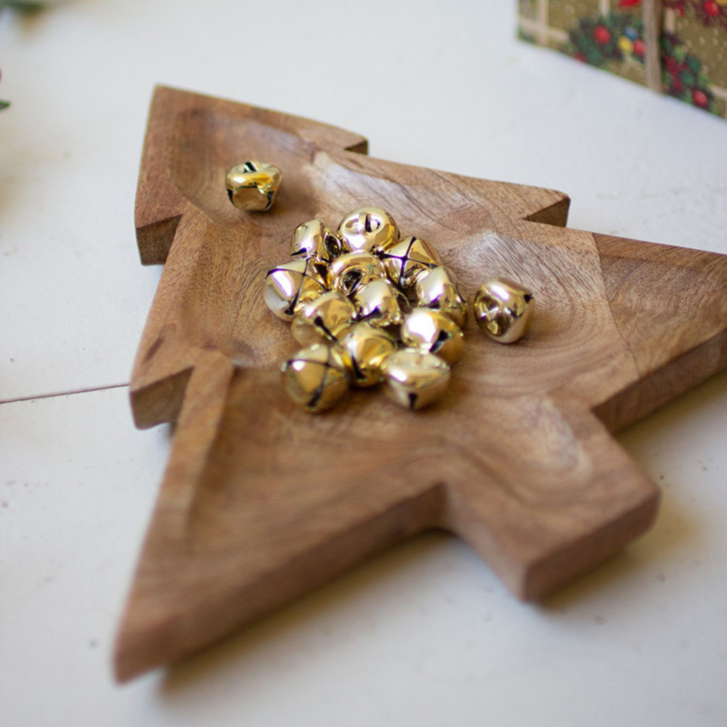 Sakina Christmas Decorative Accent