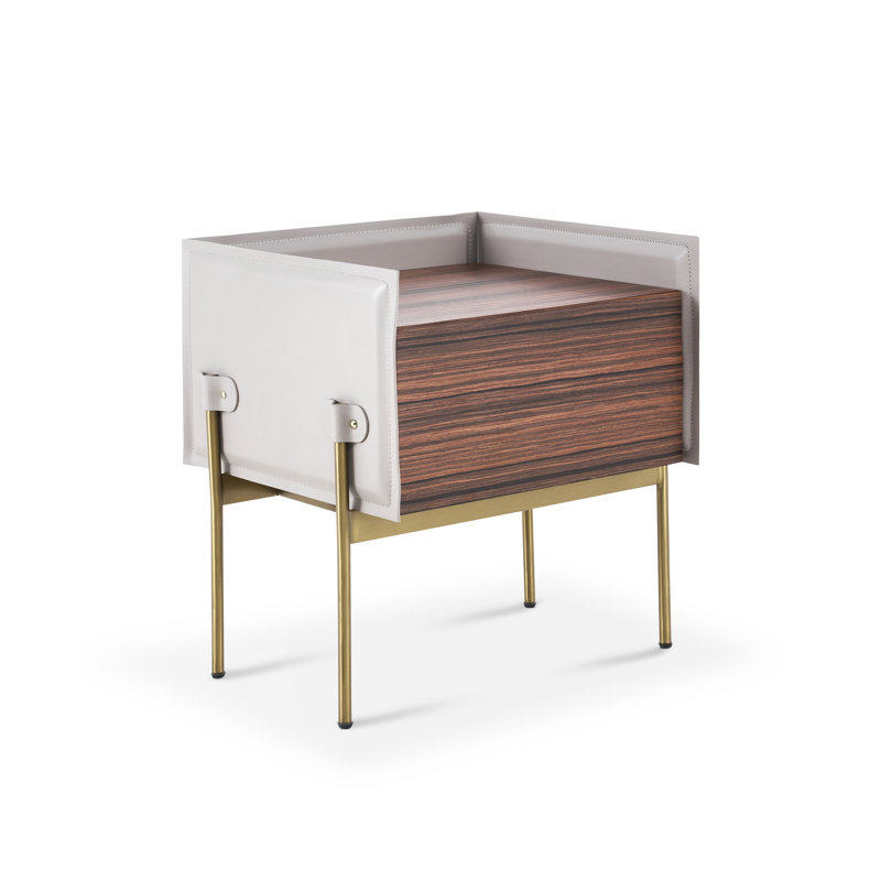 Dajana 18.1'' W Nightstand
