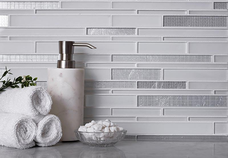 11.8" x 12.2" Glass Mosaic Tile, White/Silver