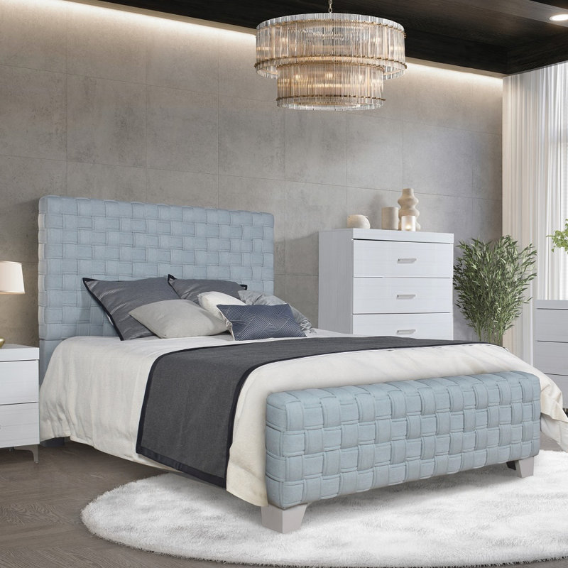 Saree Queen Bed, Queen