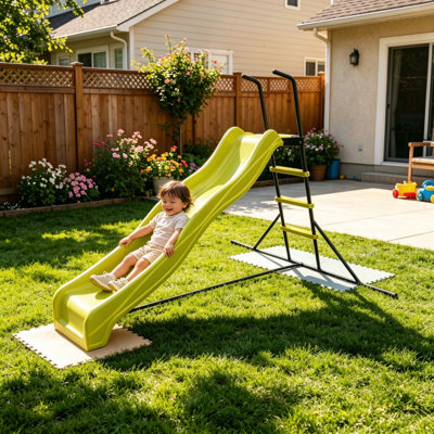 Toboggan autoportant XSL003G de 2,2 m en plastique pour enfants, structure de glissade sécuritaire et lisse pour les tout-petits et les enfants, idéale pour les jeux à la maison.