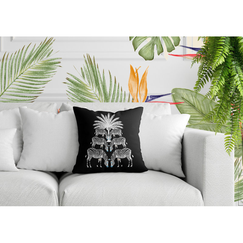 Oreiller carré réversible intérieur / extérieur Camo Zebra, Noir, 15"H x 15"W x 4.3"D