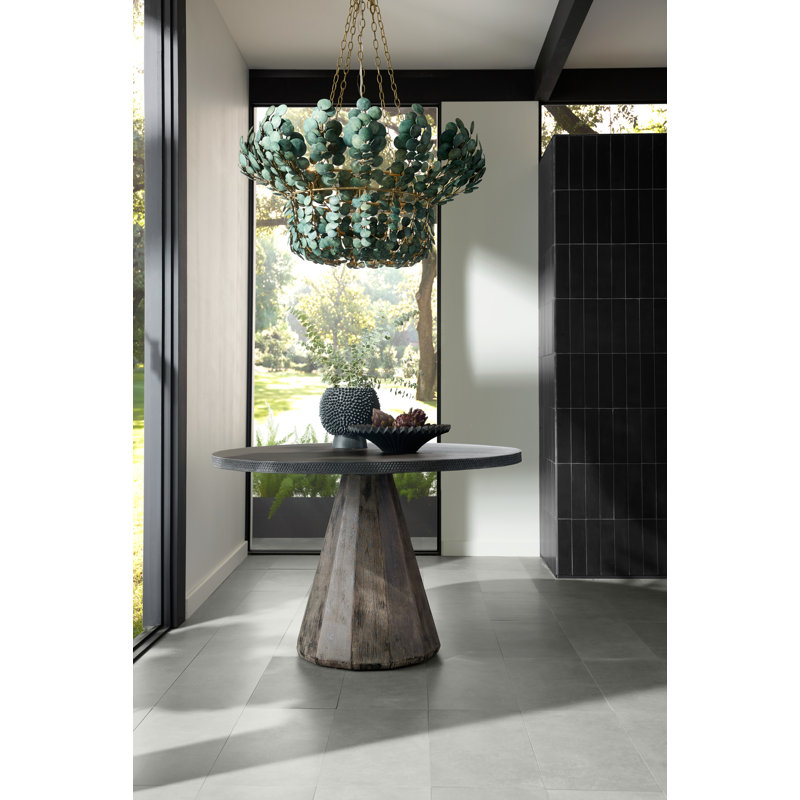 Bilal 8 - Light Iron Chandelier