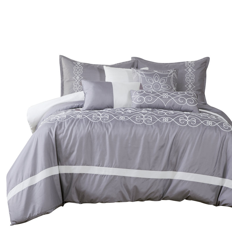 Levora Channel Geometric Shapes Comforter Set, Queen Comforter + 6 Additional Pieces