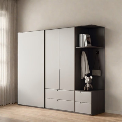 Garde-robe simple, tendance et haut de gamme
