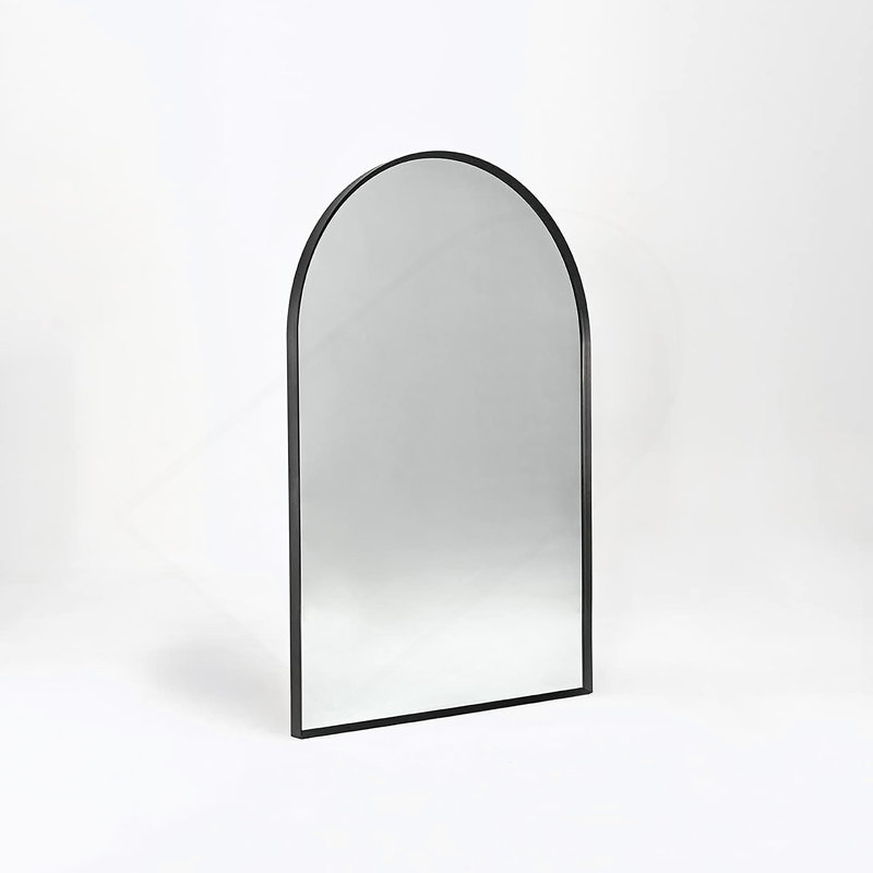 Miroir en métal, Noir