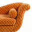 Tissu classique à motif de losanges jumelé à d'élégants accoudoirs à volutes, offrant un grand confort et un style intemporel.-237192785