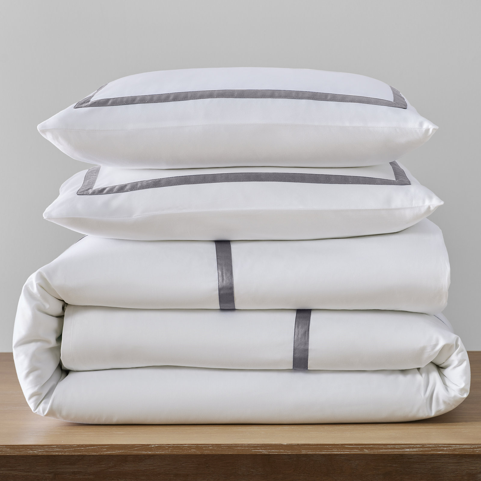 Danfield Cotton Sateen Hotel Stripe Duvet Cover Set, Full / Queen Duvet Cover + 2 Pillow Shams, Cappuccino Stripe