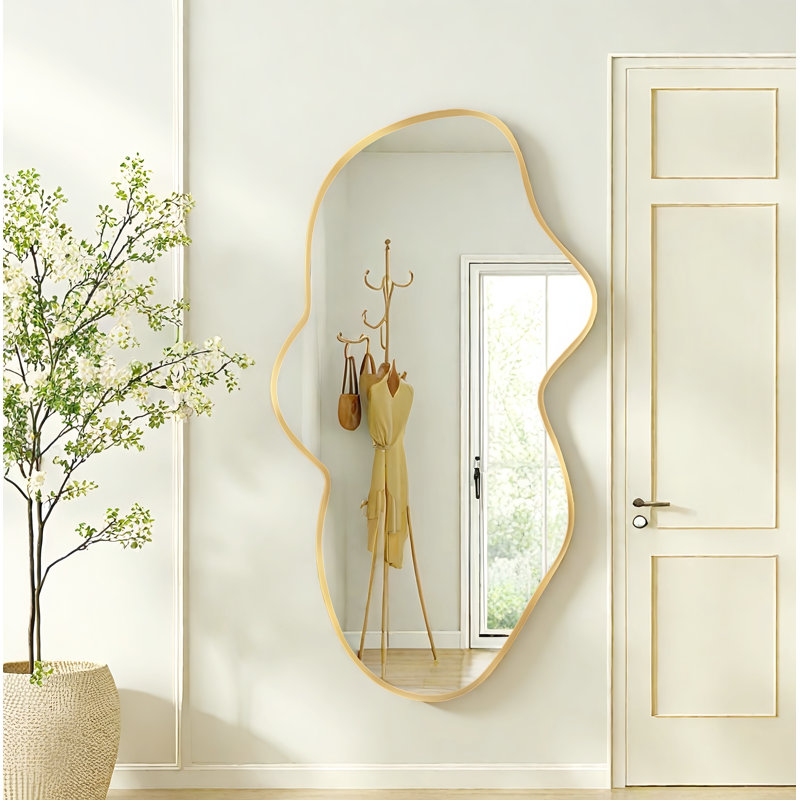 Miroir mural asymétrique, Doré, 39 po x 24 po