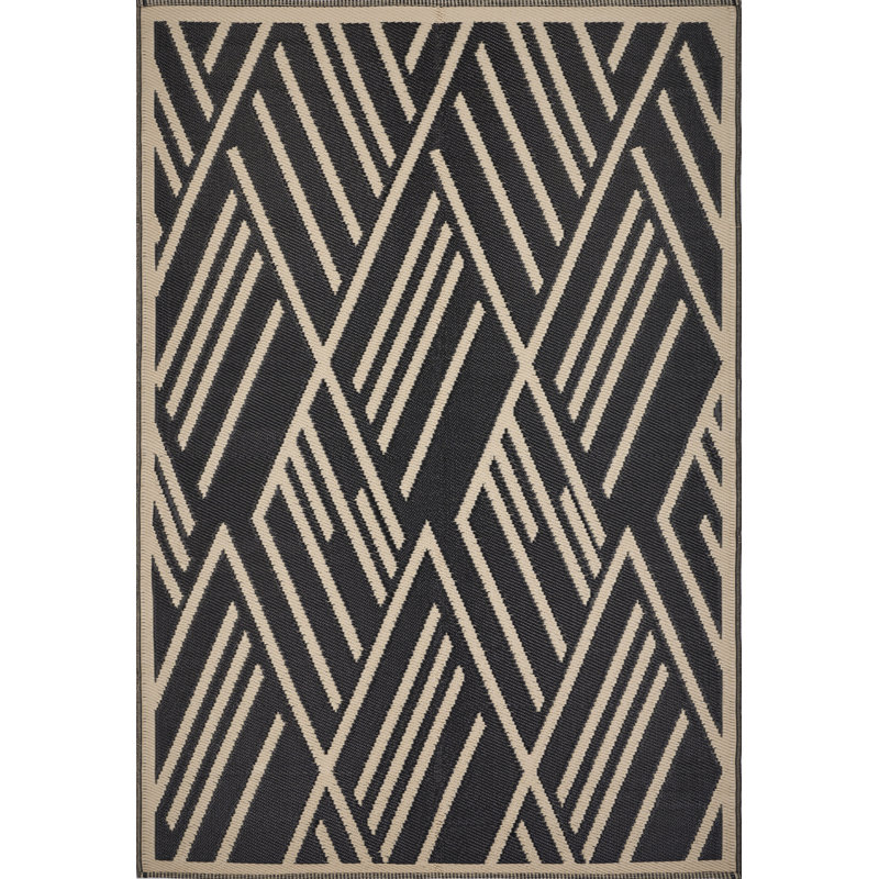 Geometric Indoor / Outdoor Rug, Rectangle 6' x 9'