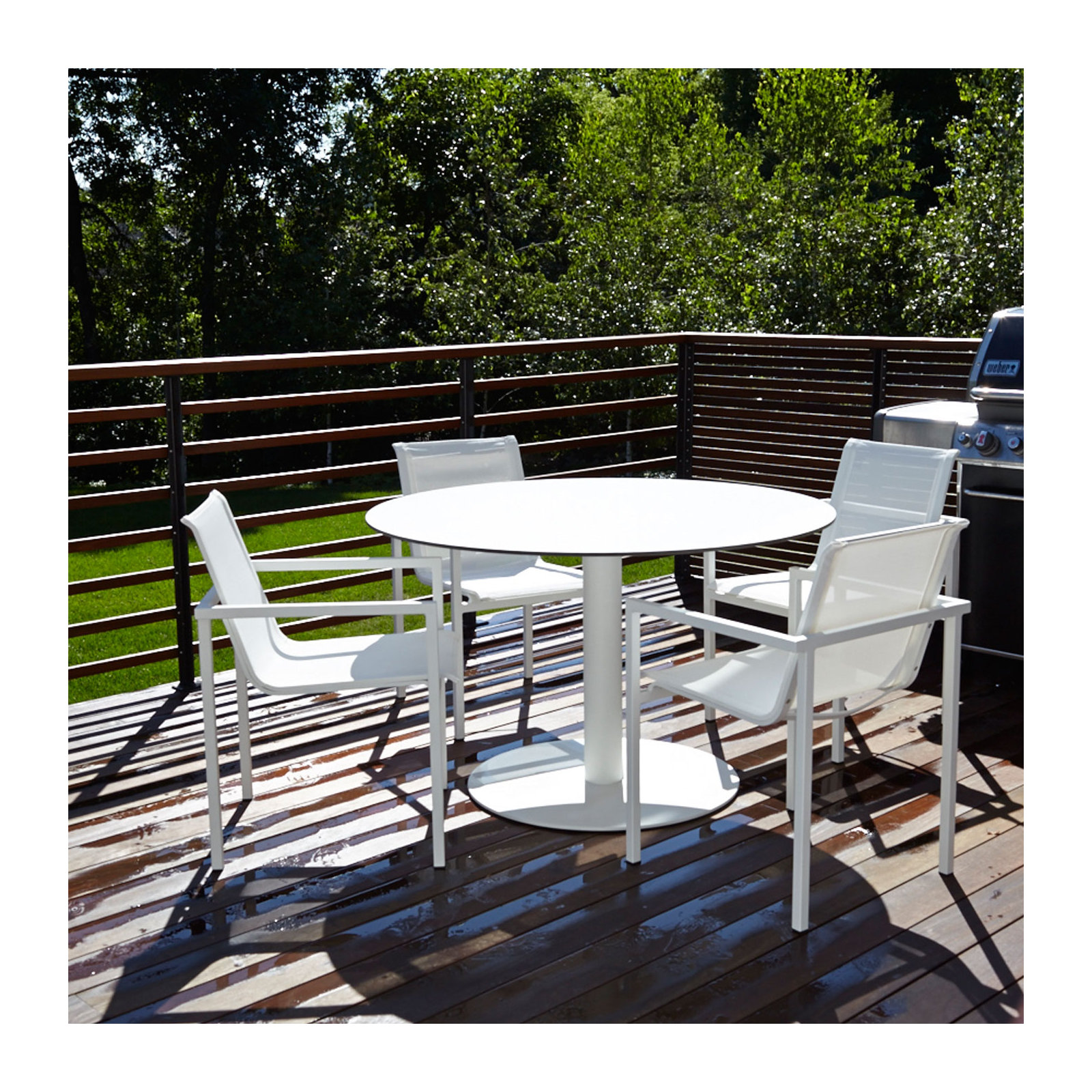 Skiff Plastic / Acrylic Fliptop Outdoor Coffee Table, 47.2"
