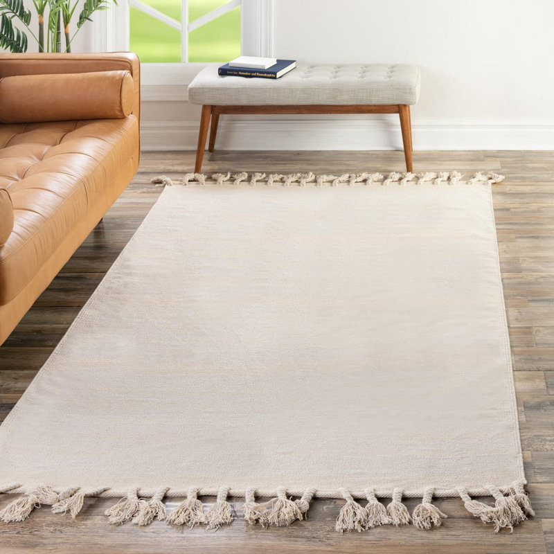 Tapis rayé en coton tissé à plat à la main Izaia, Rectangle 4 pi 1 po x 6 pi 1 po