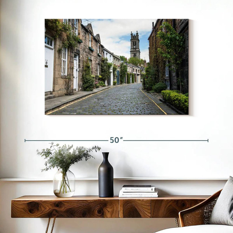 Nicci Edinburgh Circus Lane, 26" H x 39" W