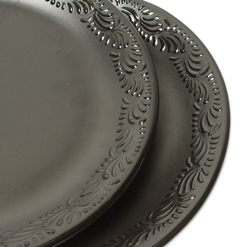 Conchetta Handmade Porcelain Dinner Plate