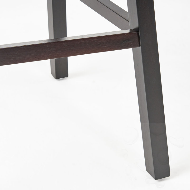 Tabouret de bar pivotant à 360 ° avec garniture cloutée