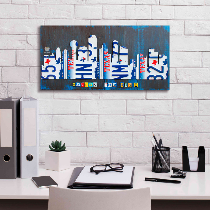 «Dallas Skyline» par Design Turnpike, H 12 po x l 24 po x P 0,75 po