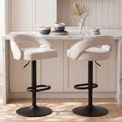 Ensemble de 2 tabourets de bar à hauteur réglable, tabourets de comptoir pivotants en tissu chenille, tabourets de bar de cuisine rembourrés avec dossier ajouré incurvé, tabourets de pub modernes, beige