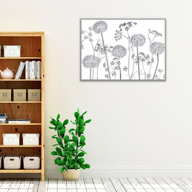 «Meadow Flowers On White», reproduction d'art sur toile, H 24 po x l 32 po