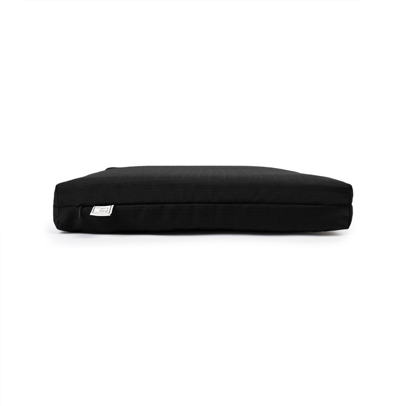 Sur mesure. Coussin de siège moderne avec fermeture à glissière et rembourrage en polyester rembourré.