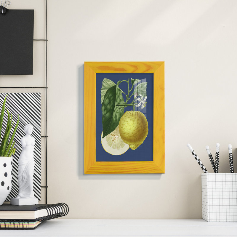 «Camargue French Lemon On Navy I», impression sur papier, H 8 po x l 6 po x P 1 po, Jaune tournesol