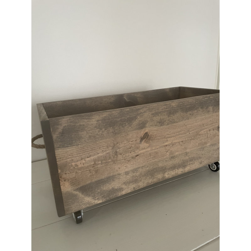 Boîte de rangement en bois massif personnalisable Addielynn, Oui