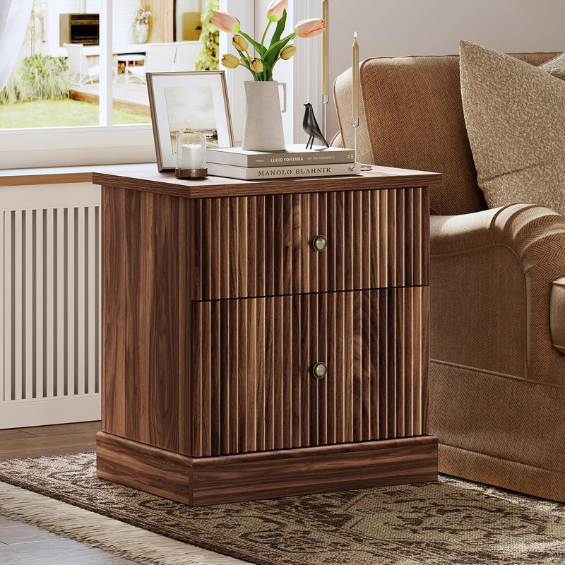 Table de chevet cannelée avec tiroirs, table de chevet moderne de style Mid-Century pour le salon, table d'appoint peu encombrante avec base à bord arrondi pour la chambre à coucher
