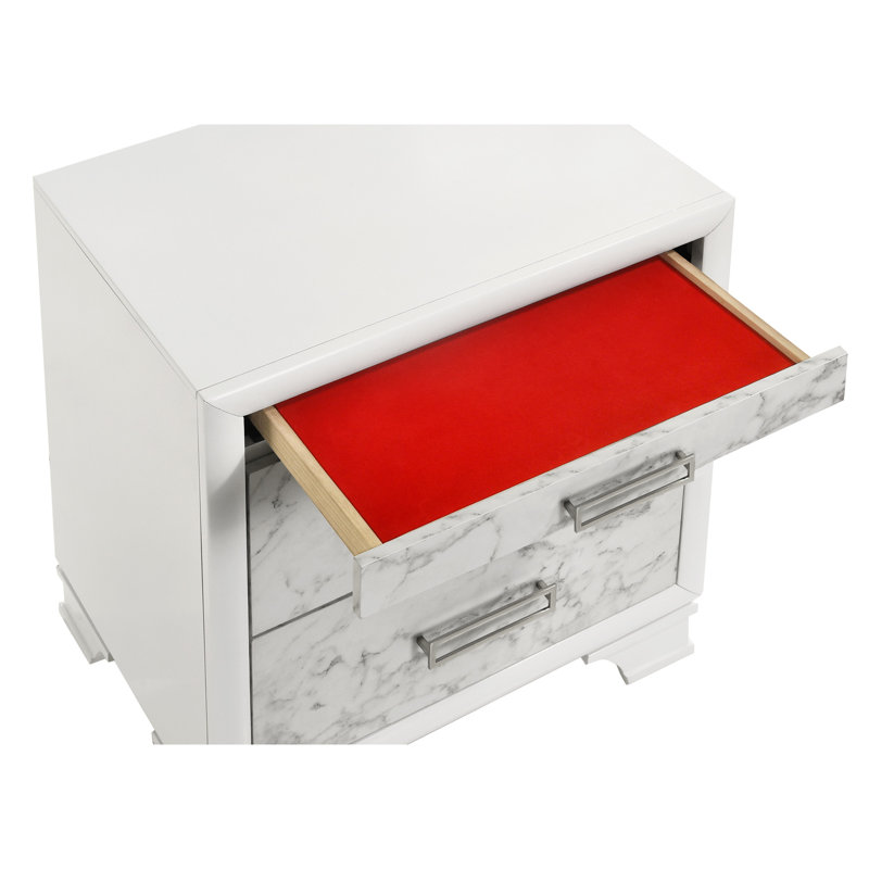 Table de chevet blanche moderne avec tiroirs spacieux et détails en marbre
