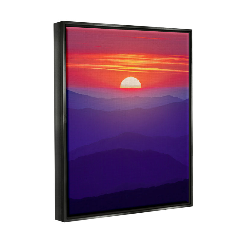 «Red Sunrise Mountain Horizon Floater» par Rick Berk, Cadre flottant noir de jais, H 21 po x l 17 po x P 1,7 po