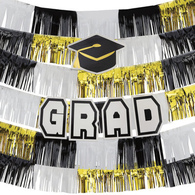 Nisbet Graduation Scene Setter