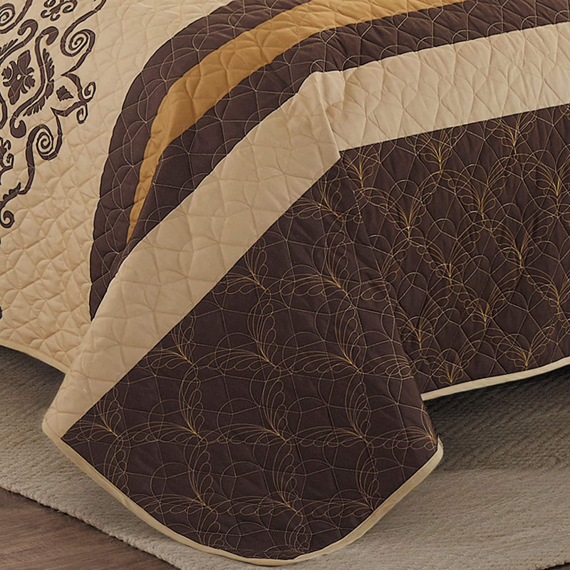 Polyester No Log Cabin Coverlet, Queen Coverlet / Bedspread + 2 Standard Shams