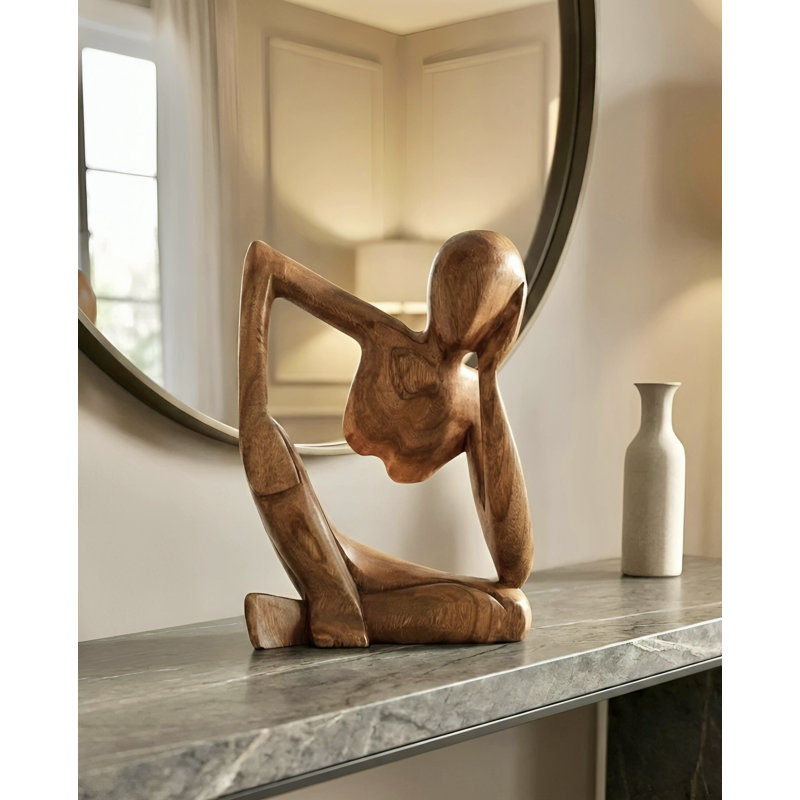 Sculpture en bois Gallie accroupie, H 8 po x l 7 po x P 1,50 po