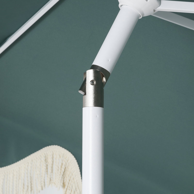 Parasol d'extérieur à frange bohémienne de 9 pi avec manivelle et inclinaison Collins, auvent vert festonné résistant aux rayons UV, mât blanc