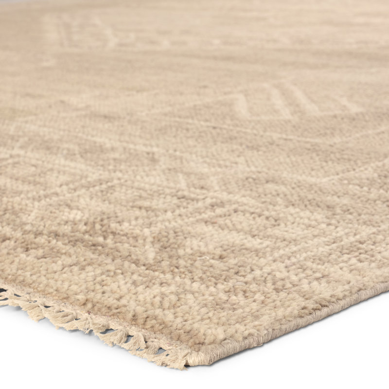 Jaipur Living Mihail SEV09 Handknotted Medallion Ivory and Cream Area Rug (8'x10'), Rectangle 9' x 12'
