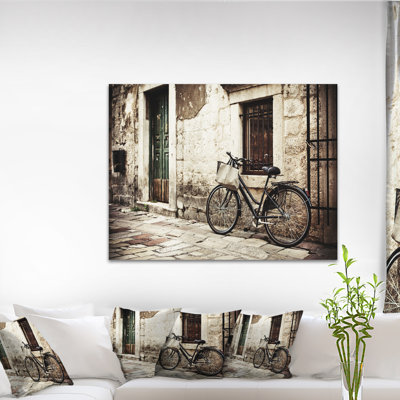 " Bicycle With Shopping Bag "