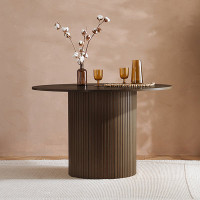Suire ROUND FLUTED DINING TABLE 