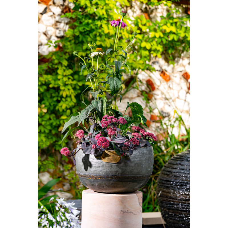 Galini Metal Pot Planter