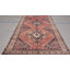 Tapis de couloir rouge en laine noué à la main de conception unique 5 pi 3 po x 11 pi 6 po années 1960