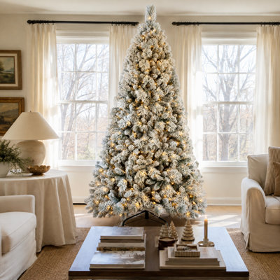  Pre Lit Christmas Tree with 600 Warm White LED Lights