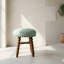 Tabouret de bar rembourré avec structure en bois d'acacia massif Spindle-1096485390-1096485391