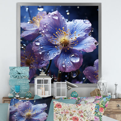 Les violettes sont intégrées dans une reproduction mixte sur toile