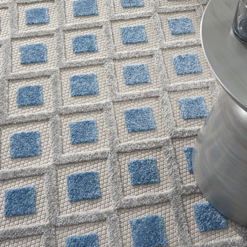 Amamda Geometric Indoor / Outdoor Rug, Rectangle 7' x 10'