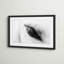 «Trusting Eye» par Marmont Hill - reproduction de photo sur papier encadrée-903529335