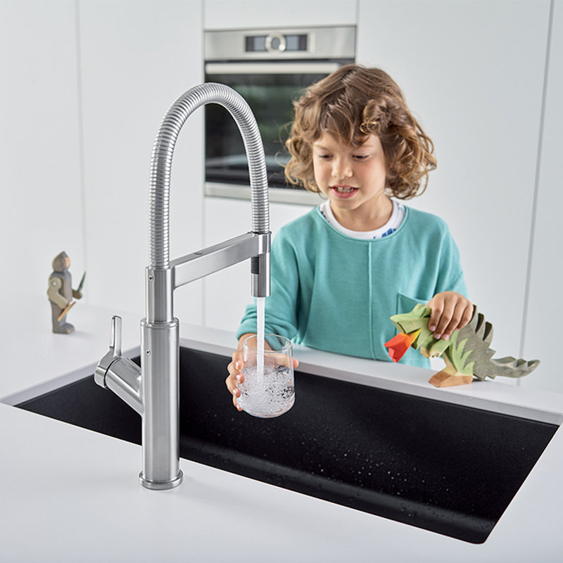 Solenta Senso Pull Down Touchless Sensor Kitchen Faucet, Chrome