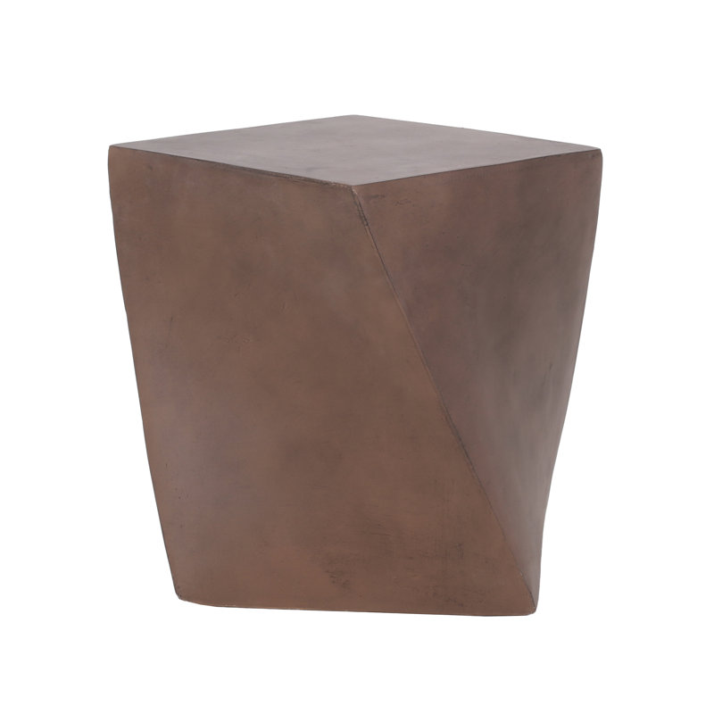 La table d'appoint en béton légère avec base stable assure la conception abstraite de cubes torsadés latéraux modernes pour une utilisation intérieure et extérieure