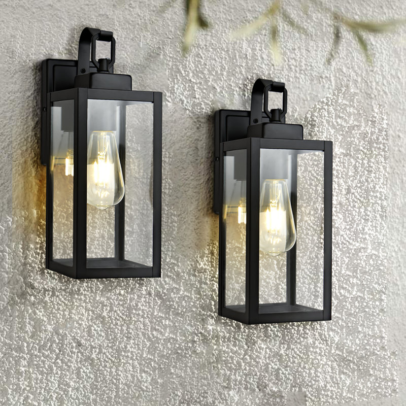 Lanterne murale d'extérieur noir mat avec crépuscule Schock, H 17,95 po x l 5,95 po x P 5,95 po