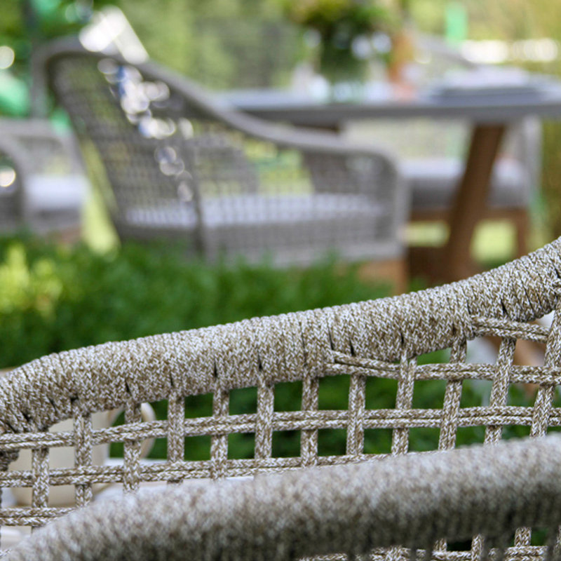 Fauteuil de patio avec coussins Sunbrella Akiva