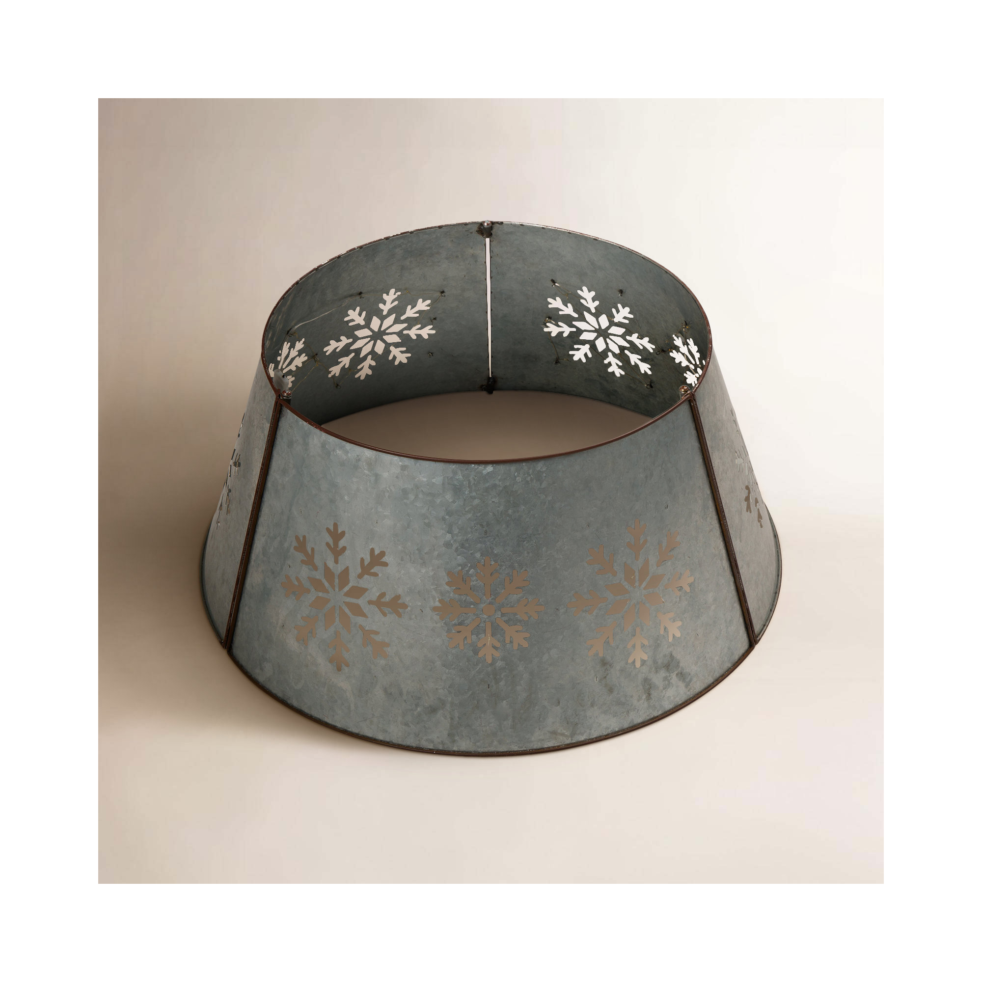 Terence Metal Tree Collar, 11.25" H x 26" W