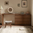 Ensemble coiffeuse réglable en bois massif avec tabouret rembourré et miroir sur pied