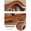 Bibliothèque ouverte vintage en bois massif avec détails sculptés et couronne arquée