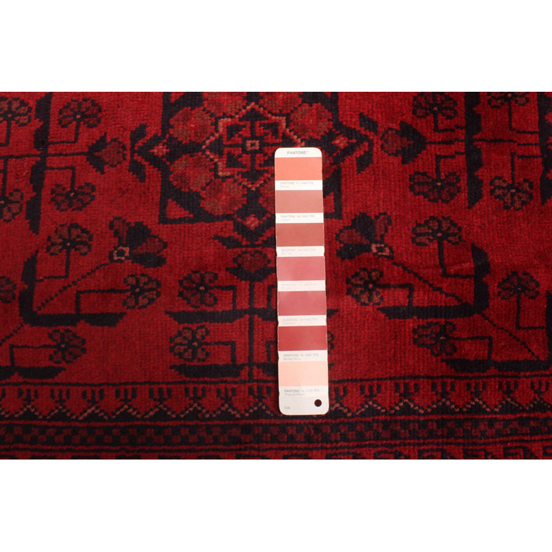 Tapis rouge Alyssandra 6 pi 6 po x 9 pi 5 po